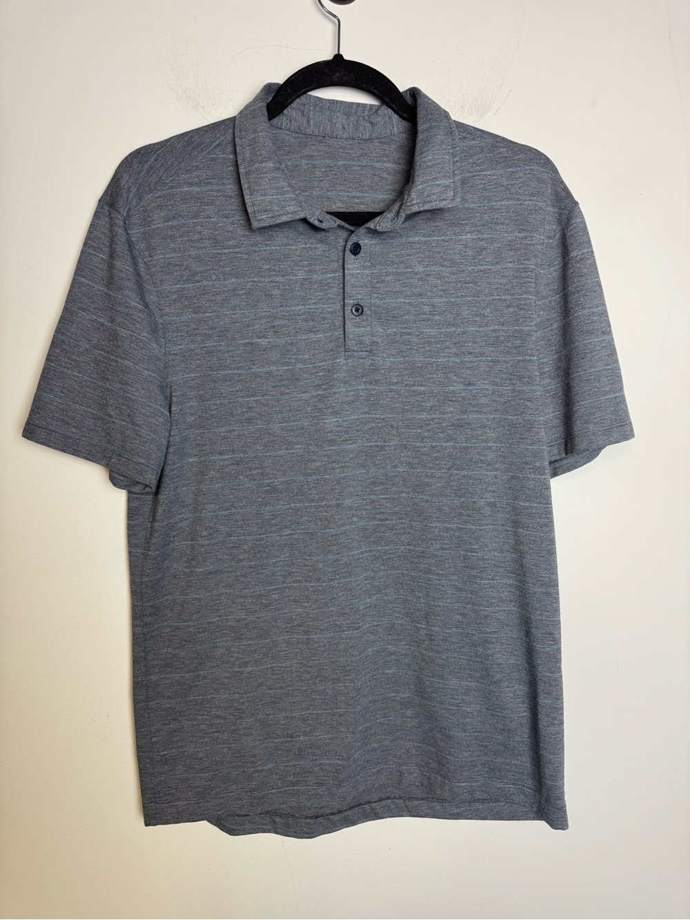Lululemon Evolution Polo Shirt Mens small Grey Striped Short Sleeve Athletic